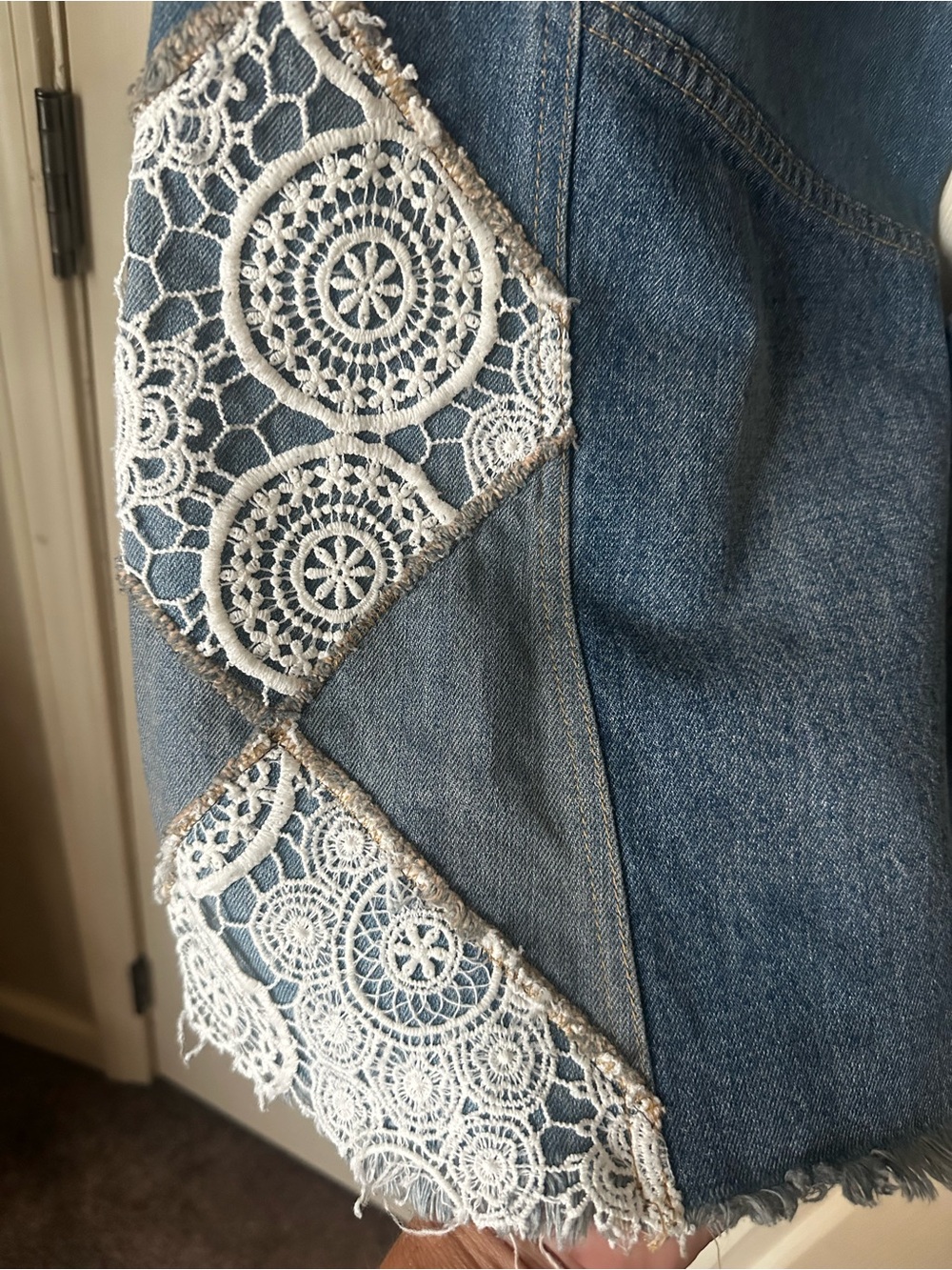 Free People In My Element Patchwork Crochet Lace Flare Jeans 26 - Picture 6 of 8